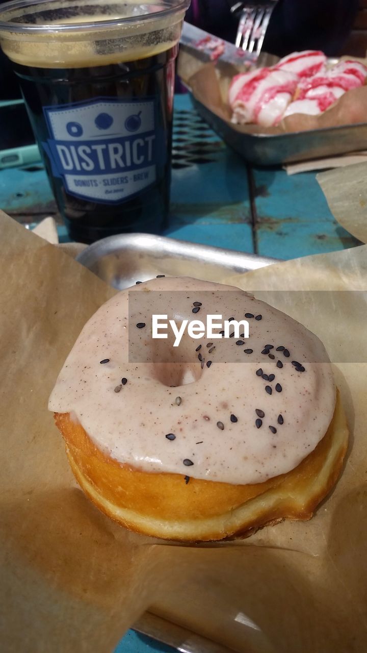 CLOSE-UP OF FOOD ON TABLE