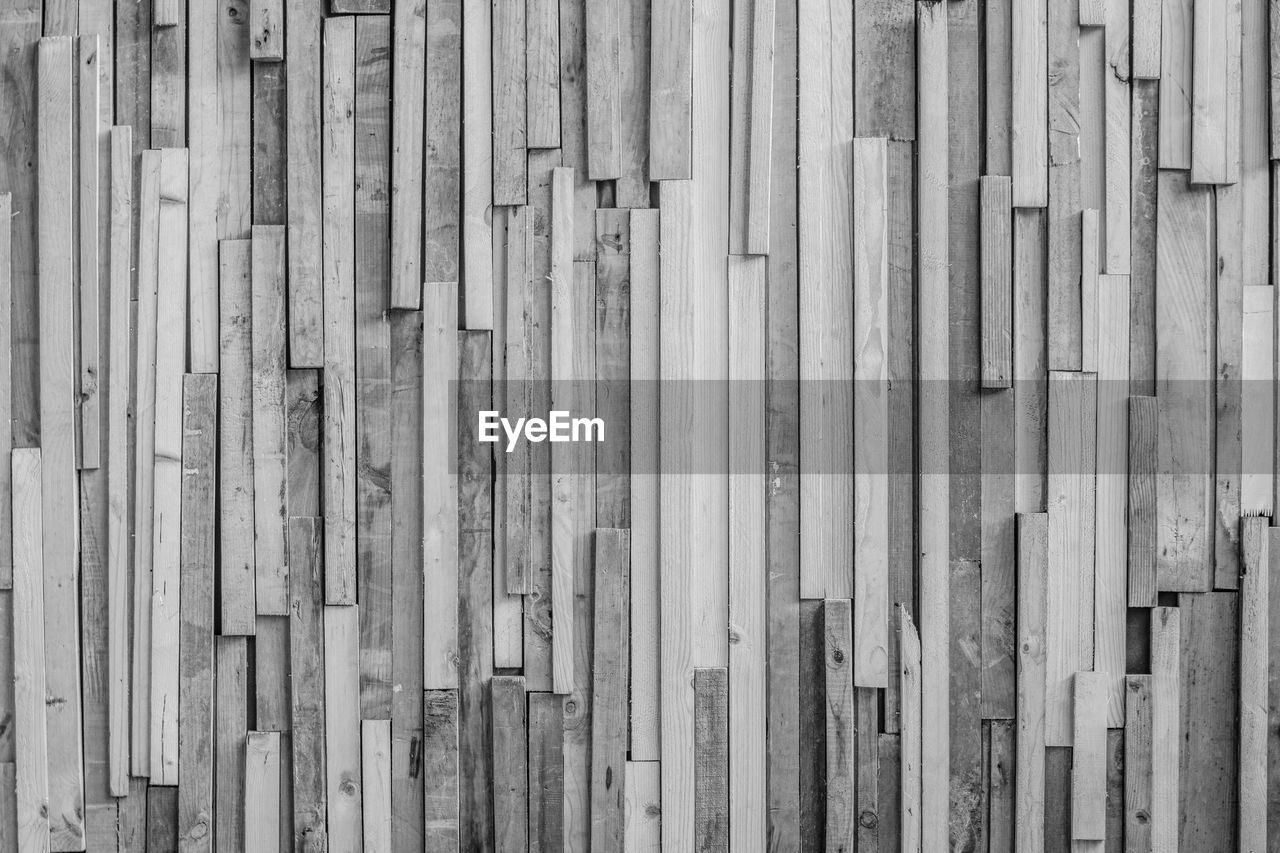 FULL FRAME OF WOODEN FENCE