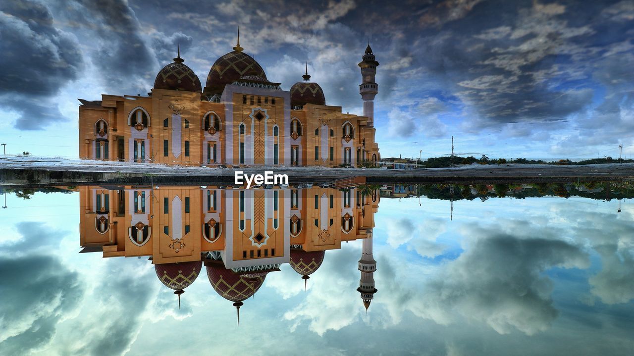 Reflection of building on lake