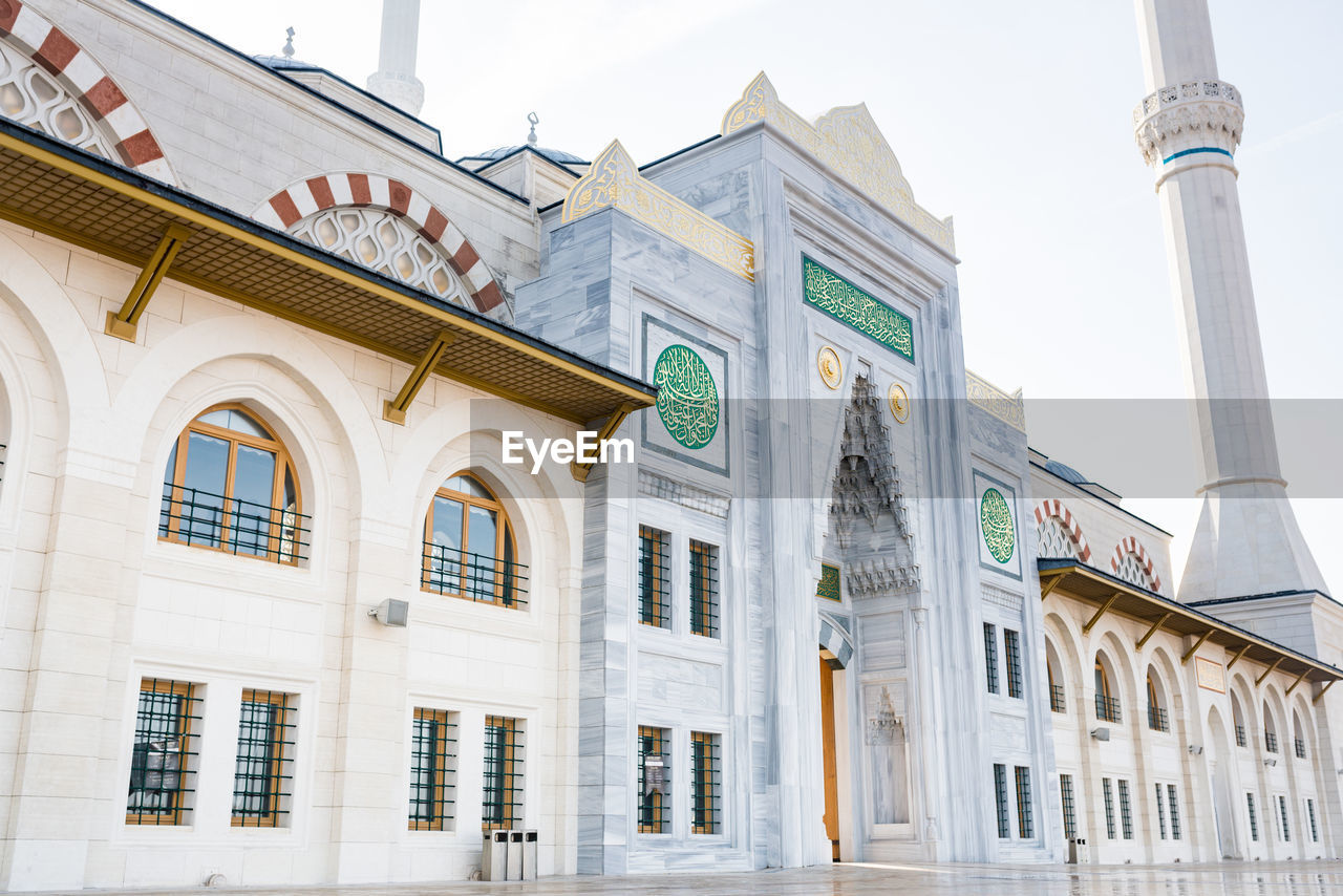 The camlica mosque in uskudar district of istanbul. new mosque in turkey