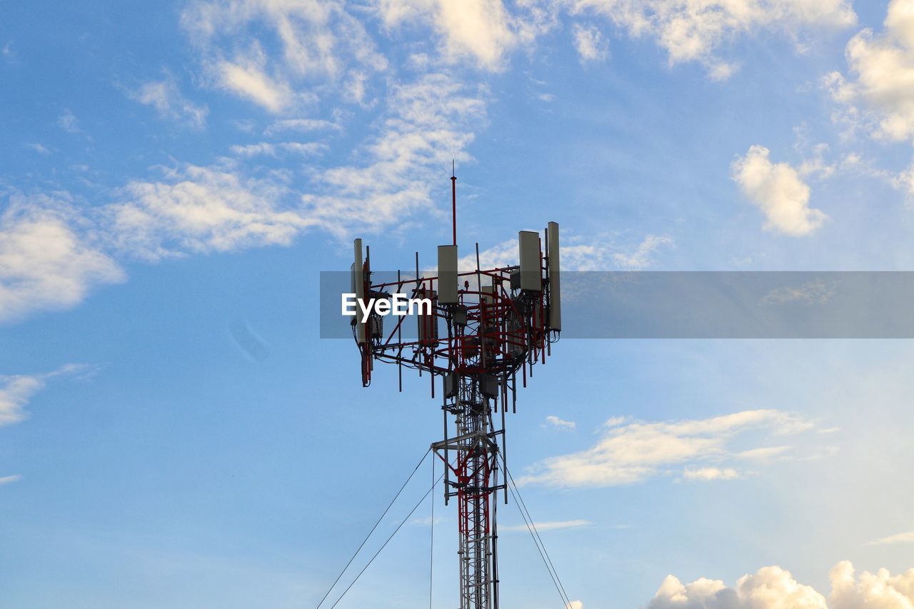 LOW ANGLE VIEW OF TOWER AGAINST SKY