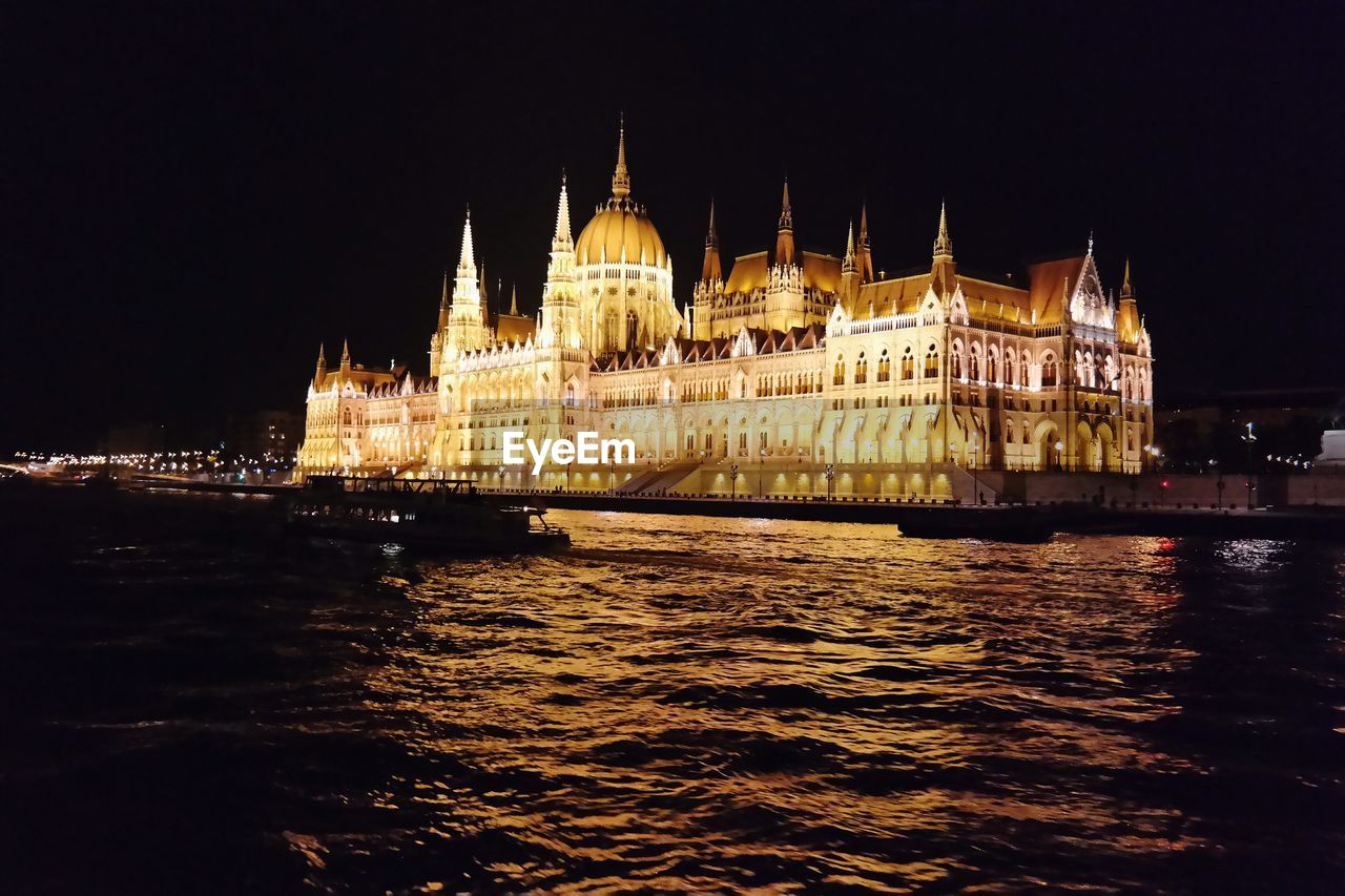 ILLUMINATED CITY AT NIGHT