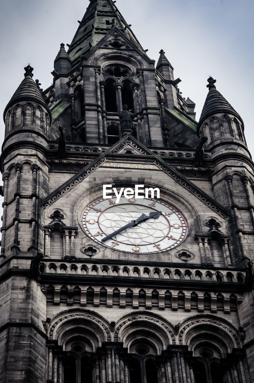 LOW ANGLE VIEW OF CHURCH AGAINST SKY