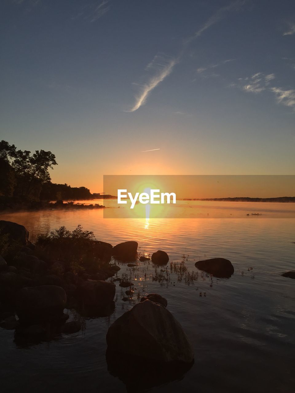 VIEW OF SEA DURING SUNSET