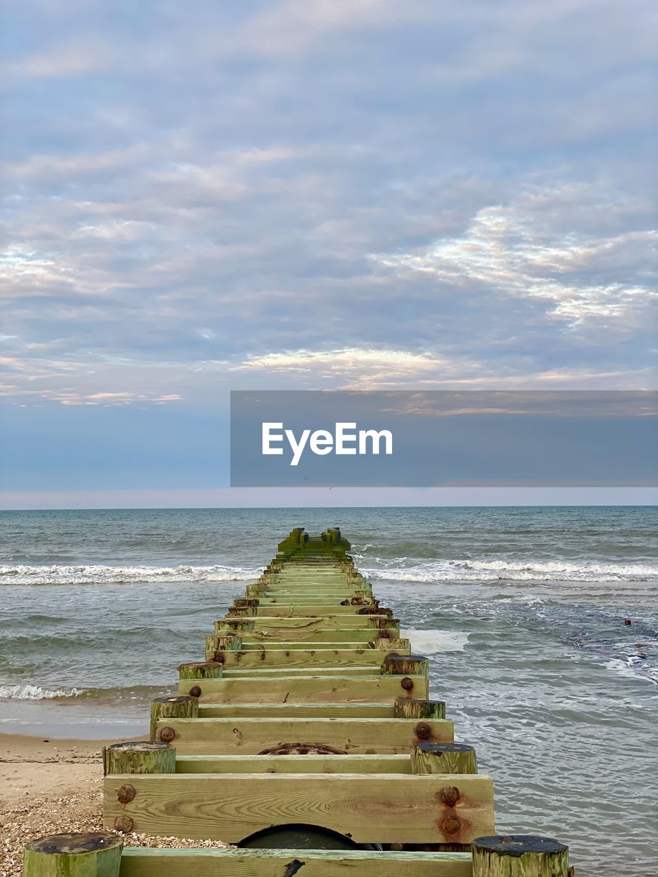 Salty air at low tide