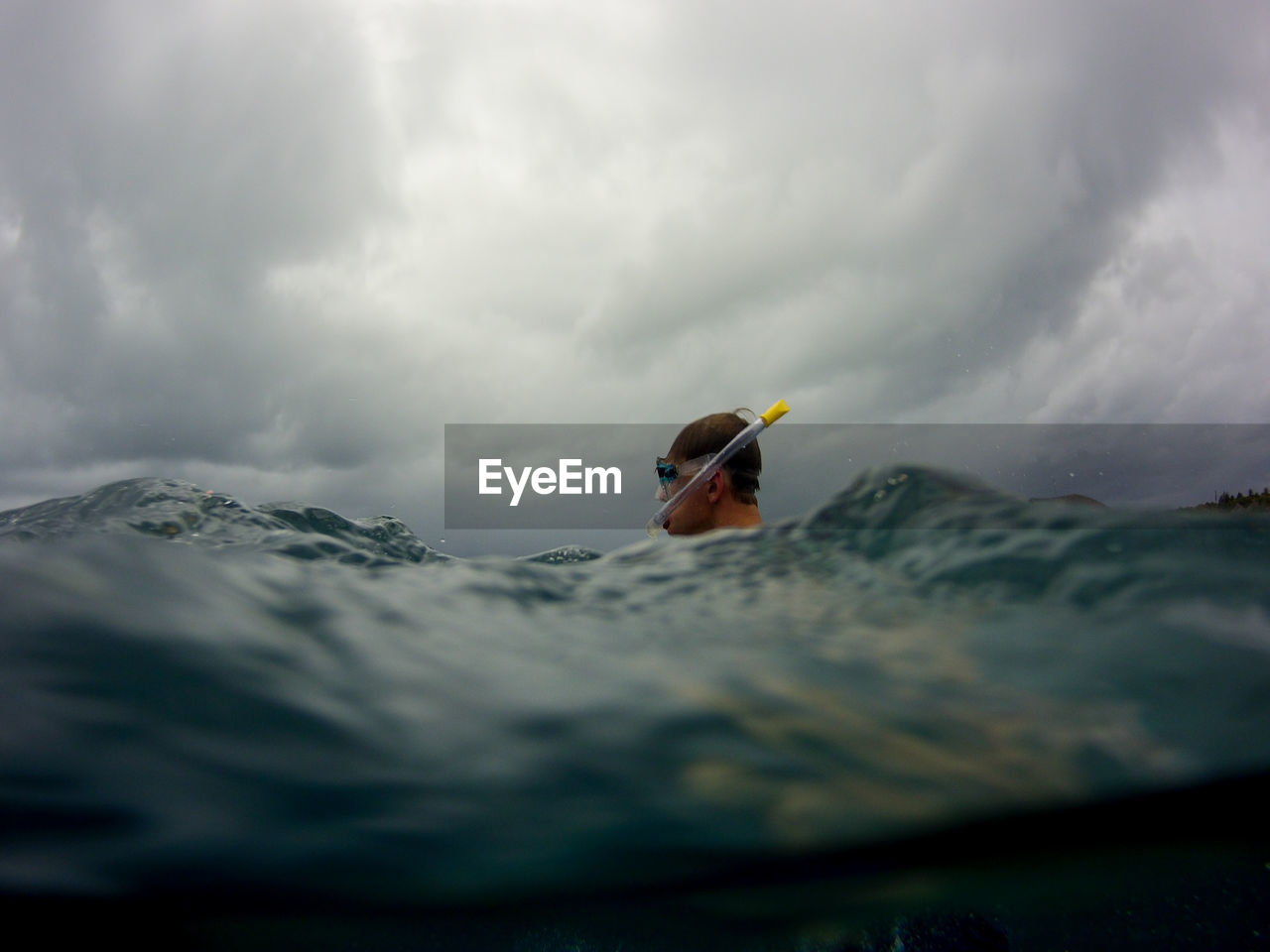 Man scuba diving in sea