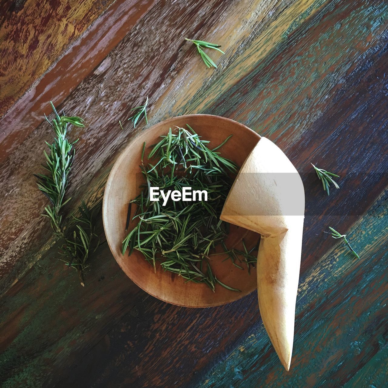 Leaves in bowl