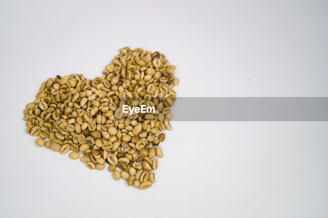 HIGH ANGLE VIEW OF BREAD IN WHITE BACKGROUND