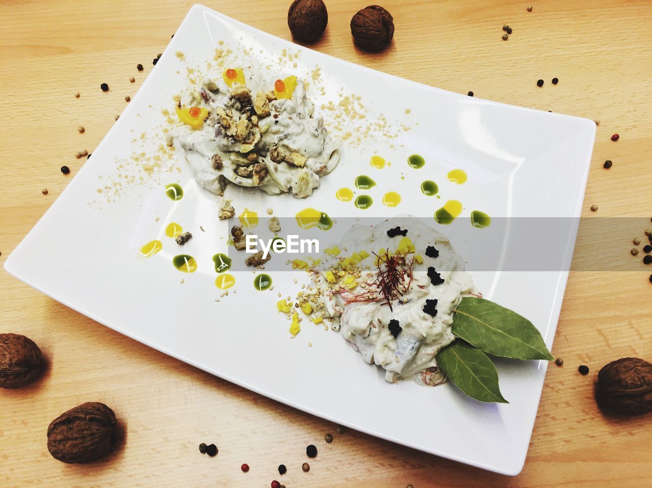 HIGH ANGLE VIEW OF FOOD SERVED ON TABLE