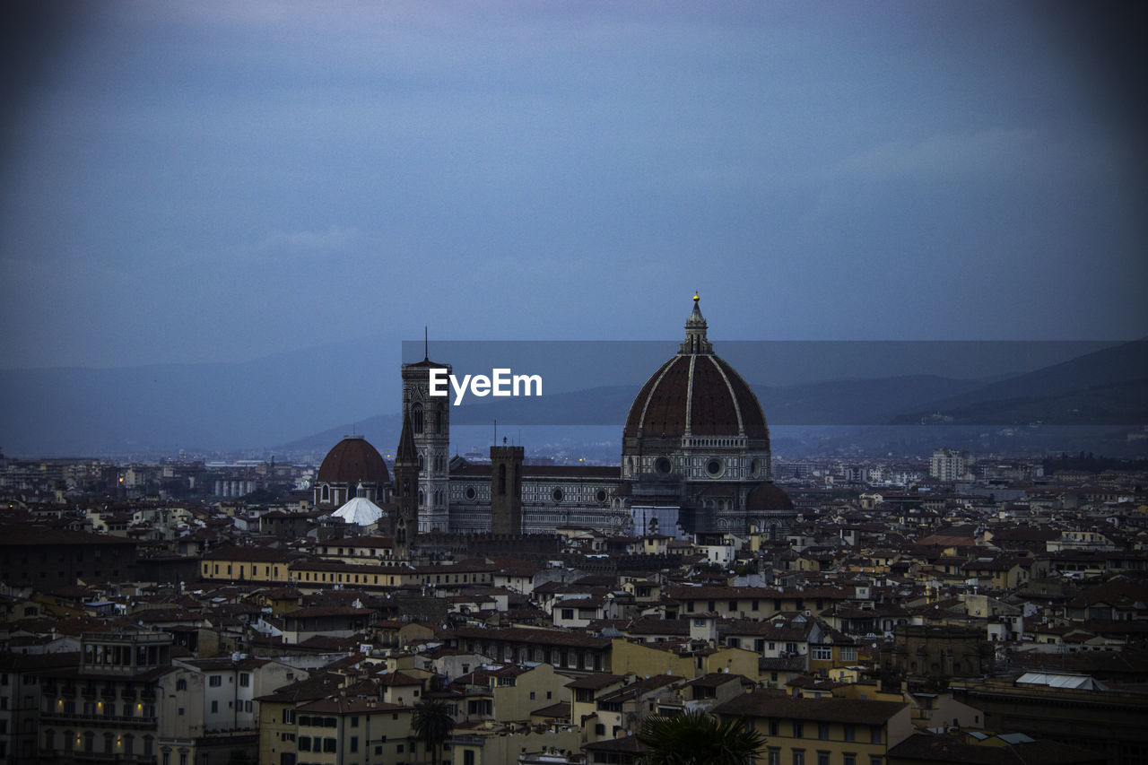 VIEW OF CATHEDRAL IN CITY