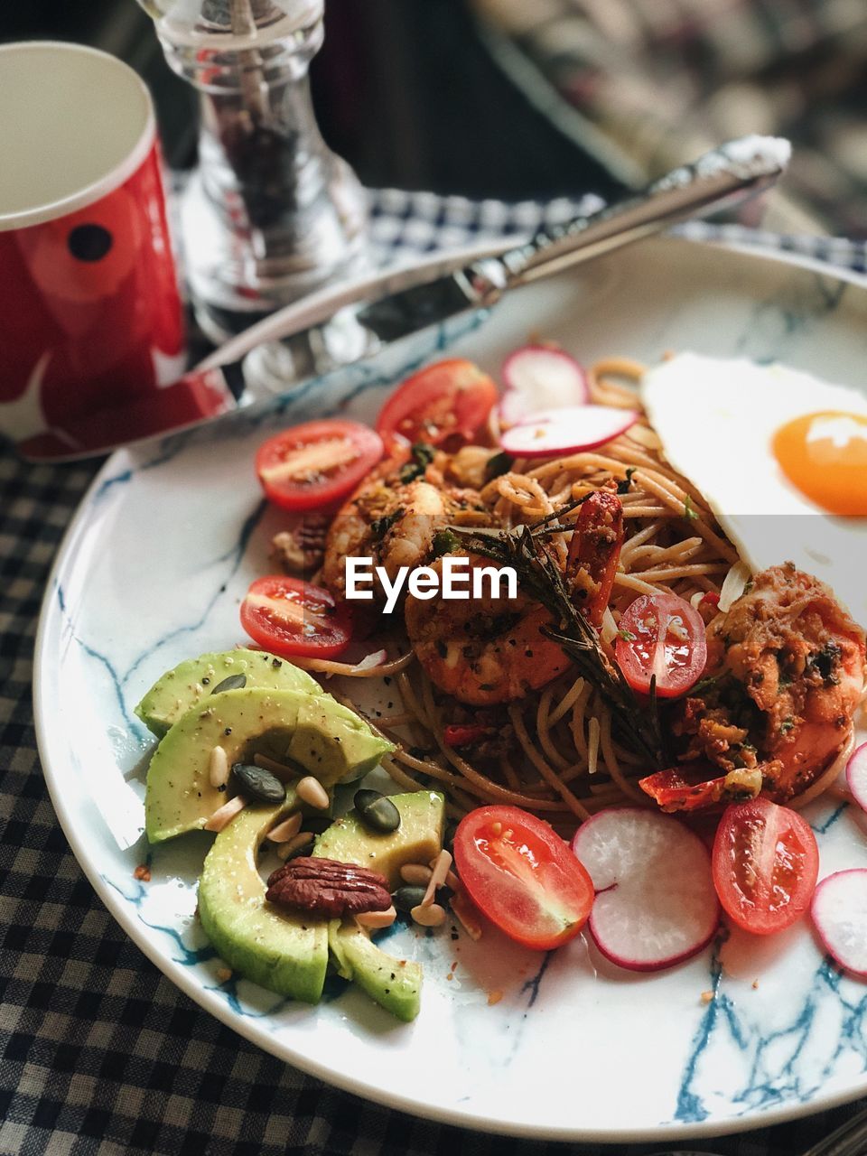 HIGH ANGLE VIEW OF MEAL SERVED IN PLATE