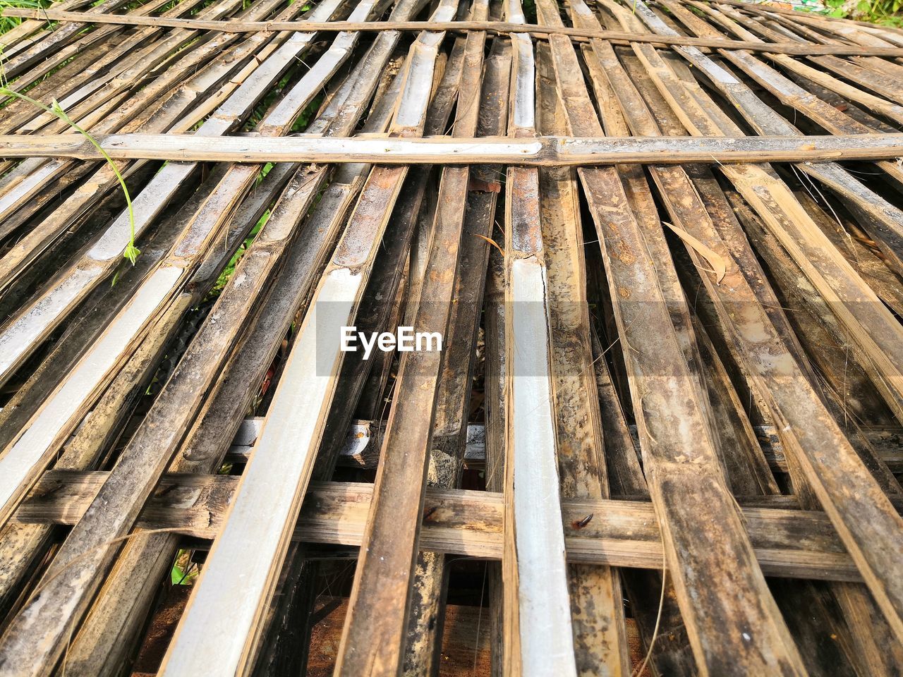 HIGH ANGLE VIEW OF BAMBOO ROOF