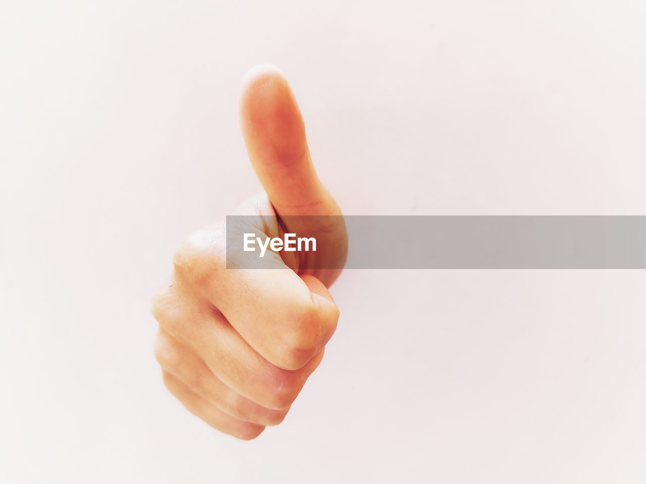 finger, hand, gesturing, studio shot, sign language, hand sign, one person, indoors, copy space, close-up, white background, cut out, communication, thumbs up, white, adult, arm