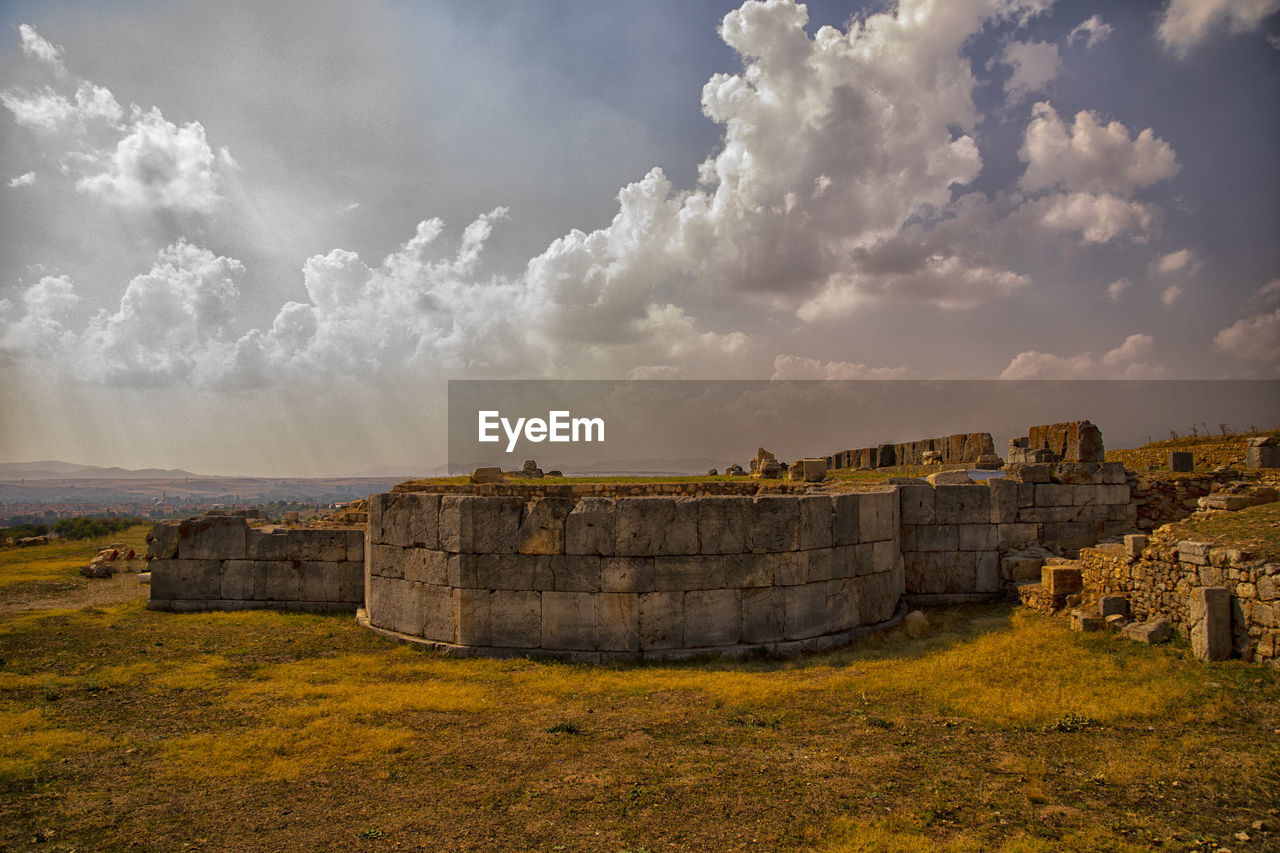 View of fort against cloudy sky