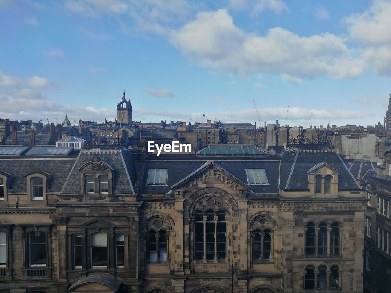 BUILDINGS IN CITY