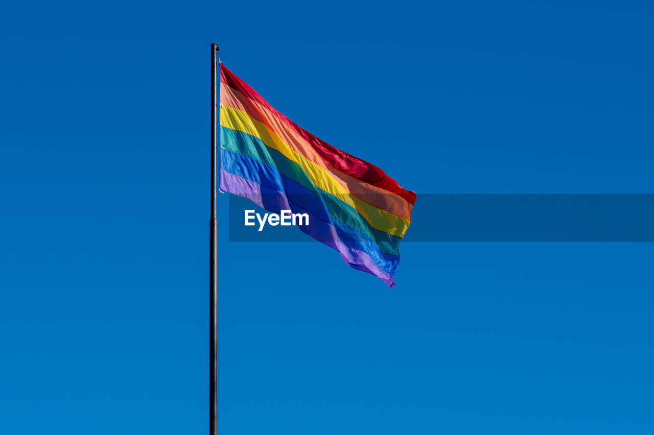 Bandera orgullo rainbow flag