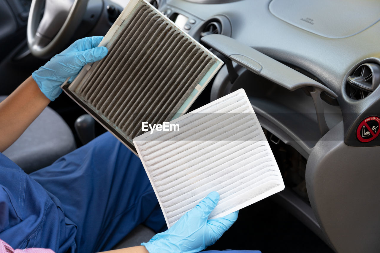 Clean and dirty cabin pollen air filter for a car