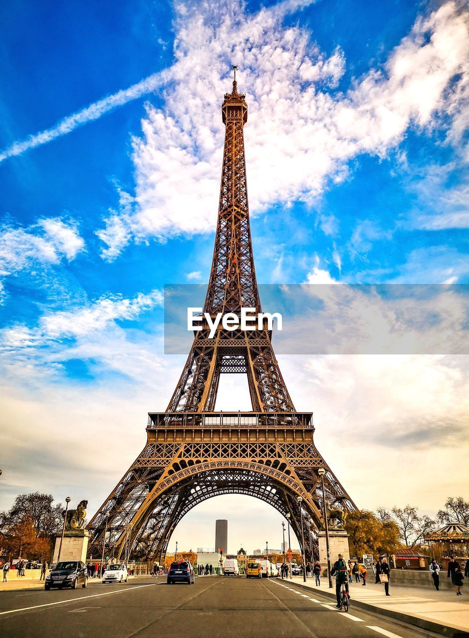 Low angle view on the eiffel tower 