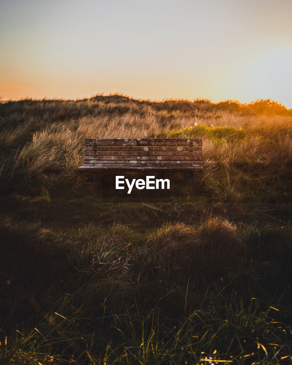 SCENIC VIEW OF LANDSCAPE AGAINST SKY DURING SUNSET