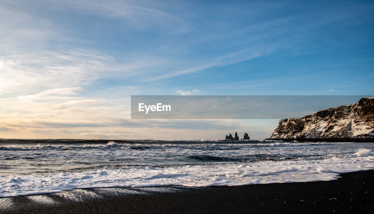 VIEW OF SEA AGAINST SKY