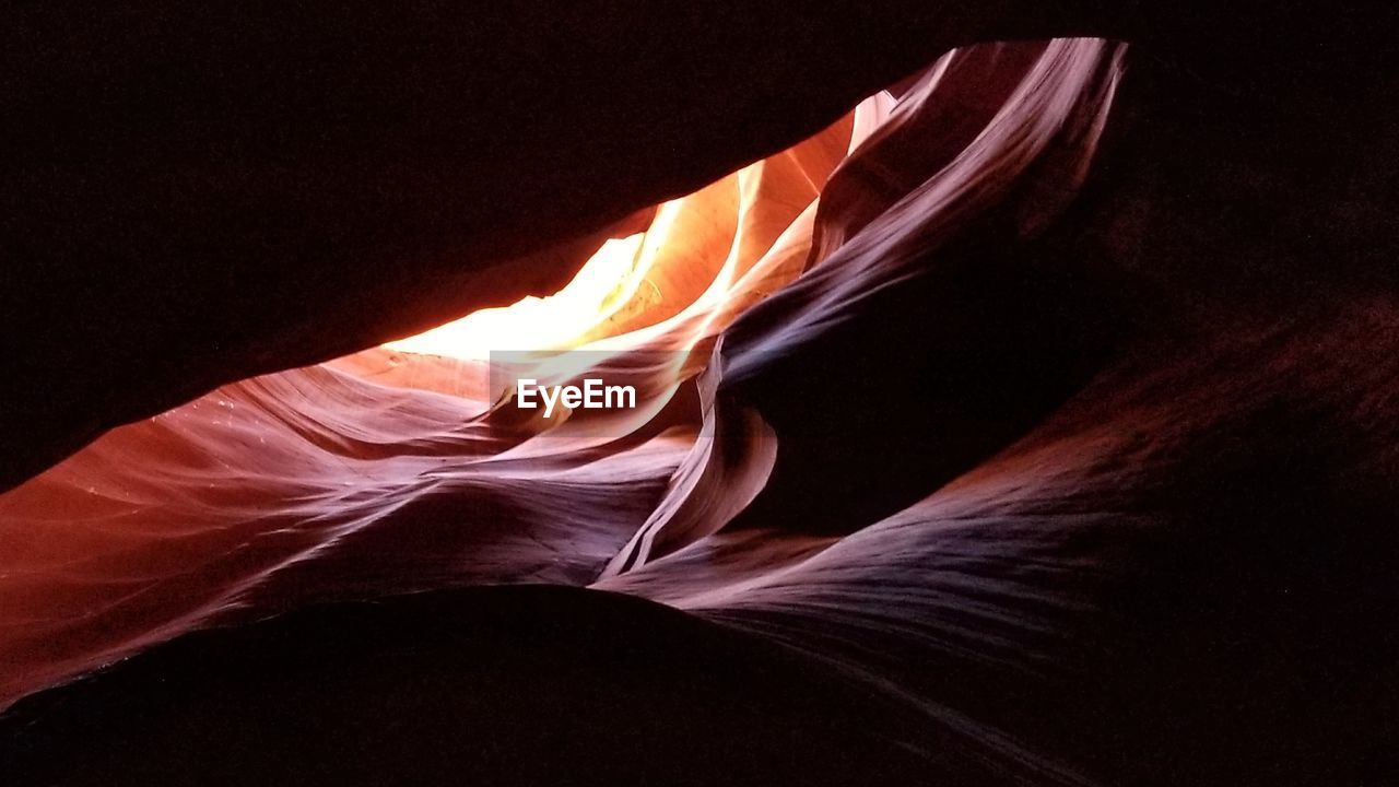 Slot canyon illumination 