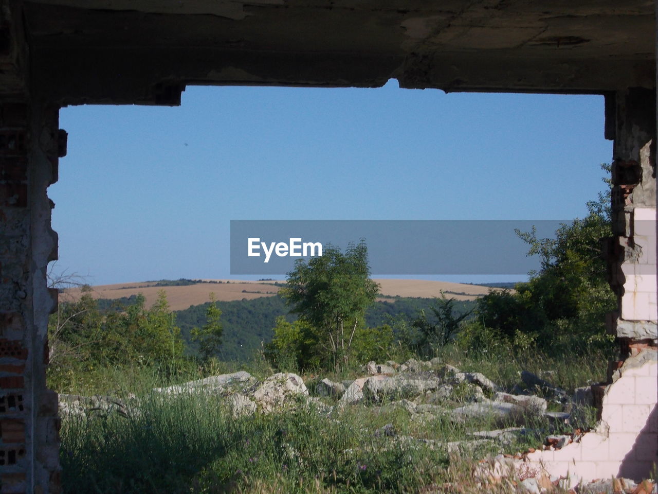 VIEW OF BUILT STRUCTURE AGAINST CLEAR SKY