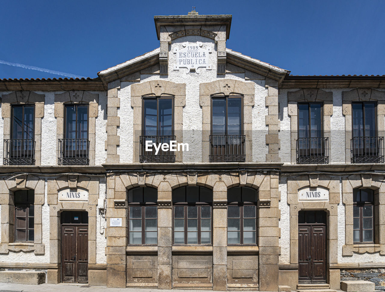 Old school building in the town of alcanices, spain