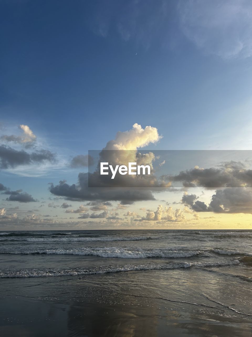 sky, sunlight, cloud, reflection, nature, water, sea, beauty in nature, outdoors, no people, day, environment, scenics - nature, tranquility, land