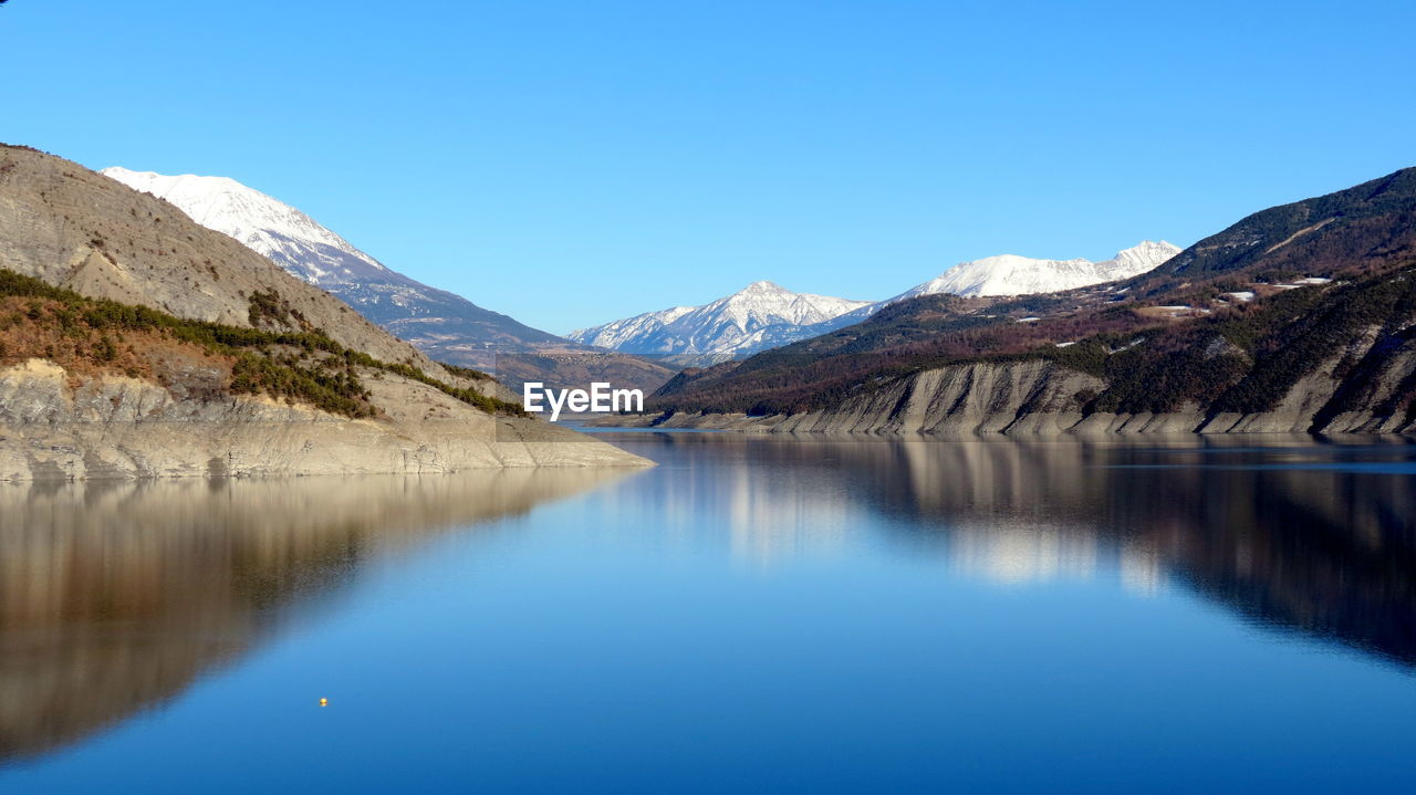 Lac  de serre-ponçon