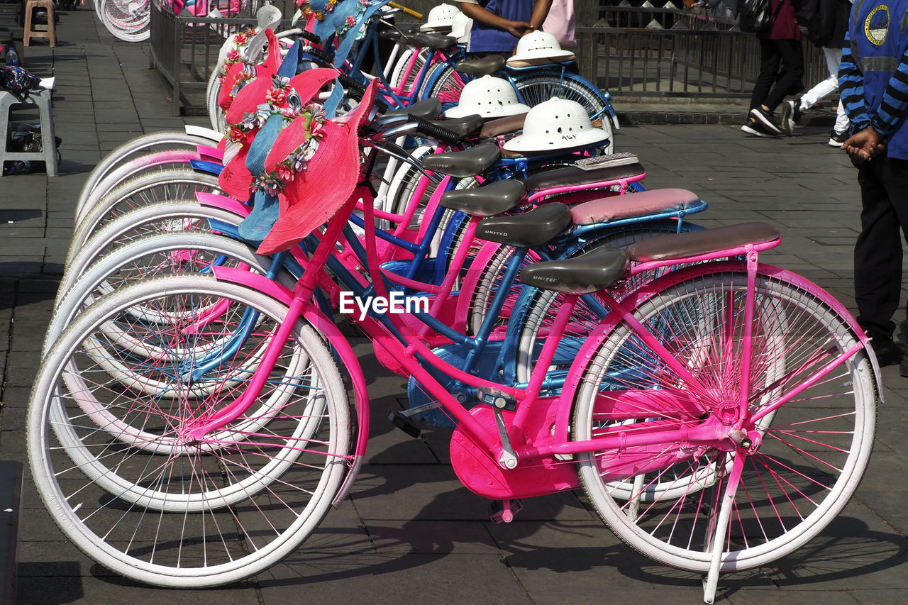 BICYCLE PARKED ON STREET