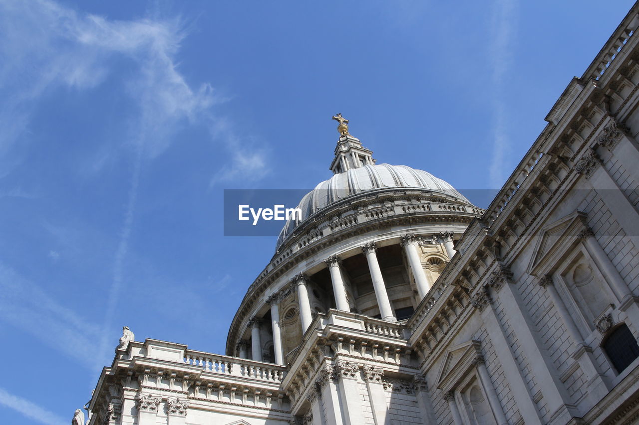 The dome of st paul's cathedral against the blue sky in spring, london, uk