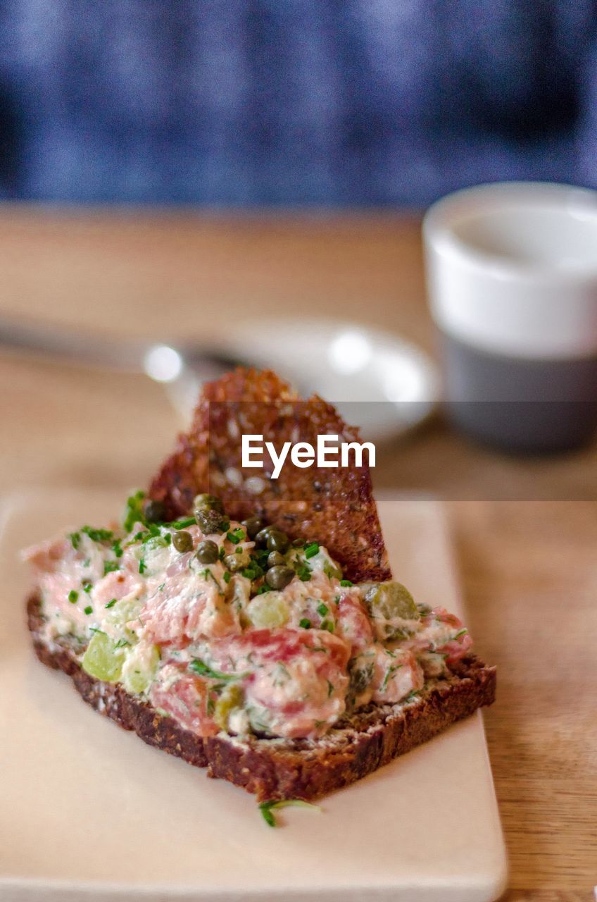 CLOSE-UP OF BREAKFAST SERVED IN PLATE
