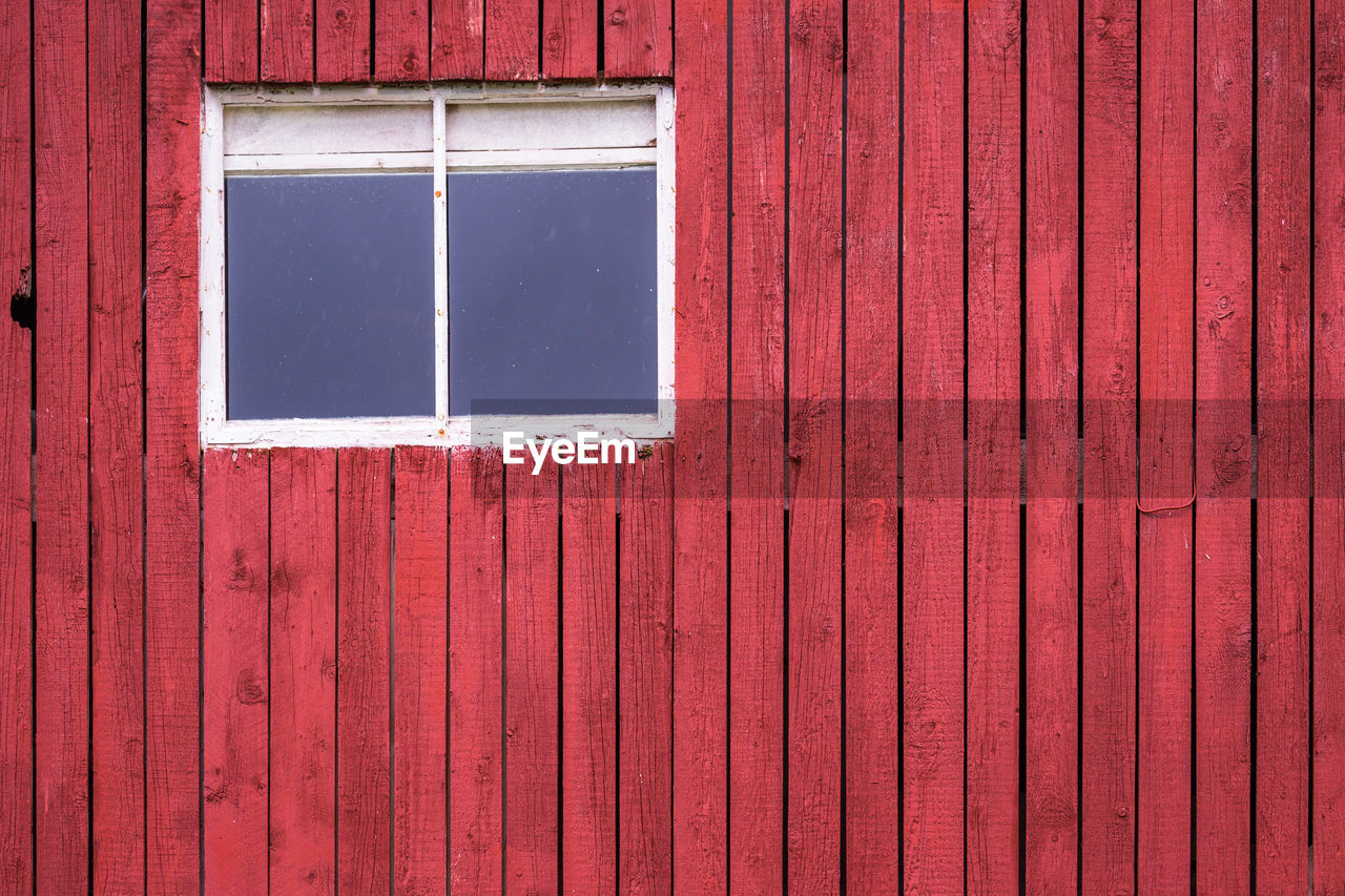 Full frame shot of log cabin 