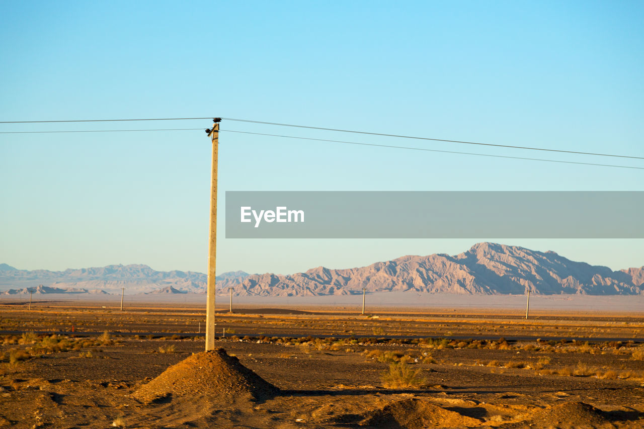 SCENIC VIEW OF DESERT AGAINST SKY