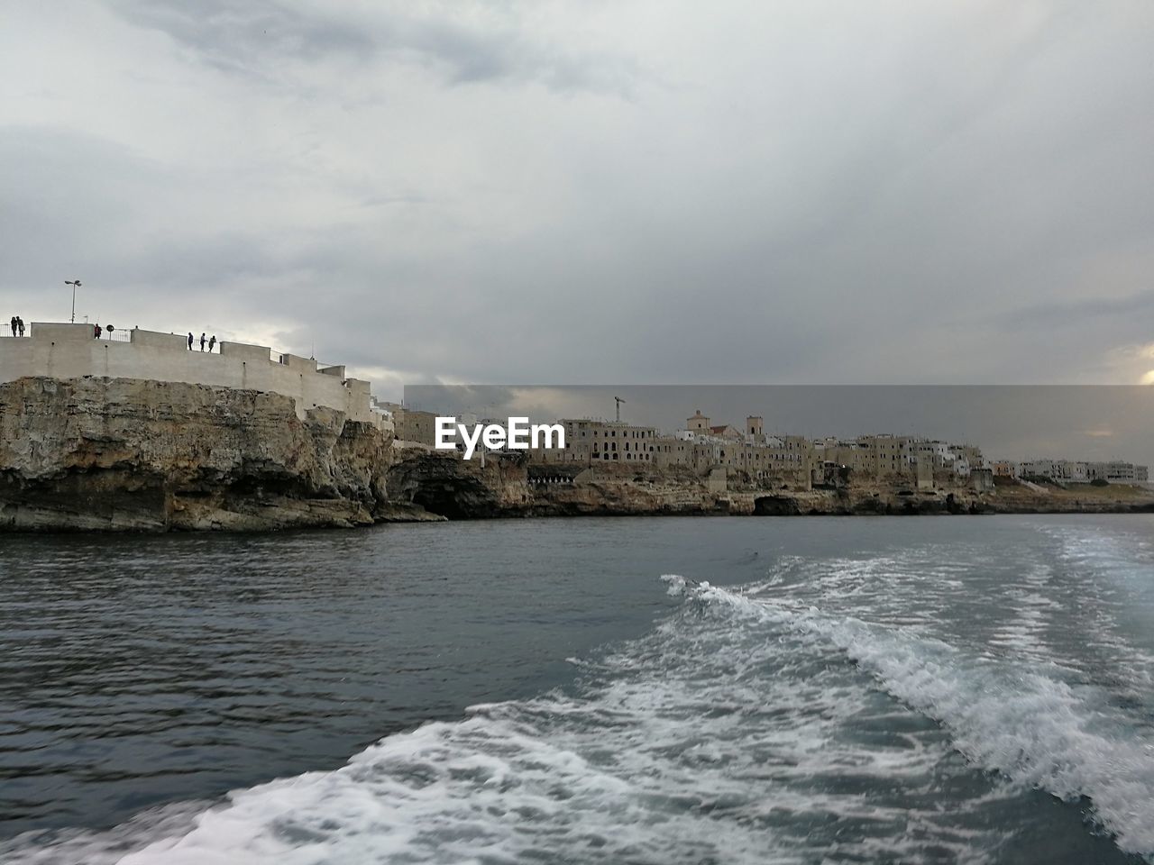 SCENIC VIEW OF SEA AND SKY