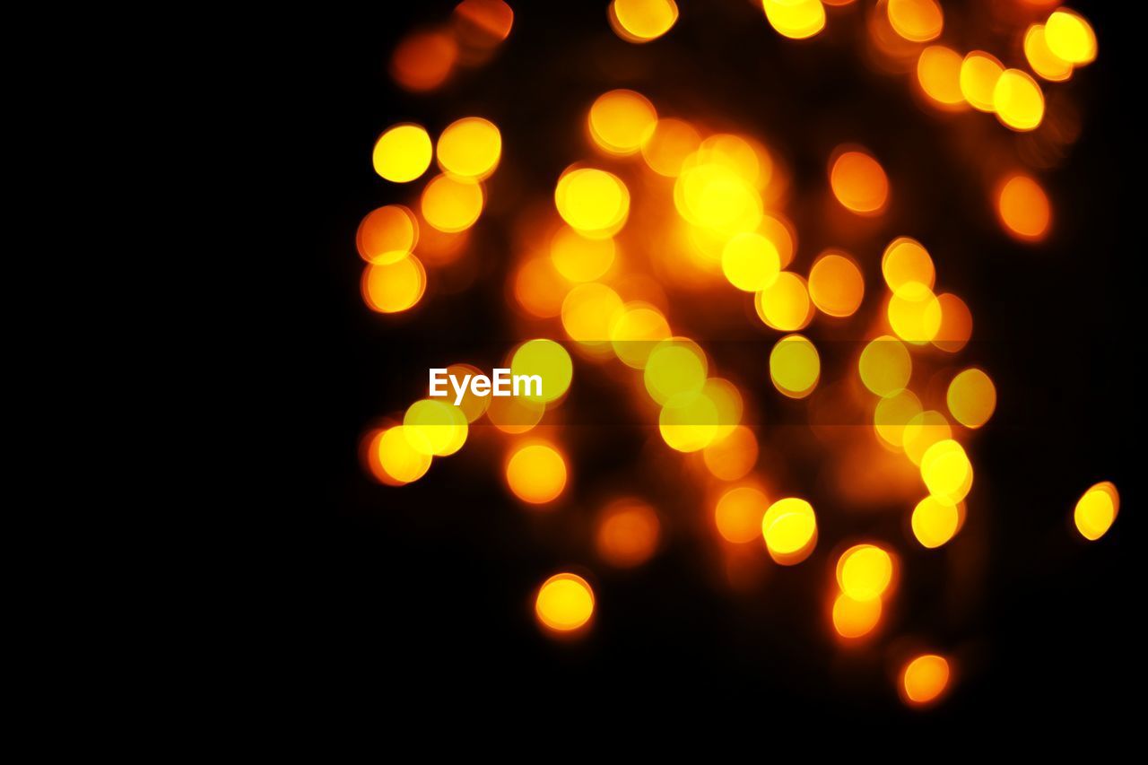 DEFOCUSED LIGHTS AT NIGHT