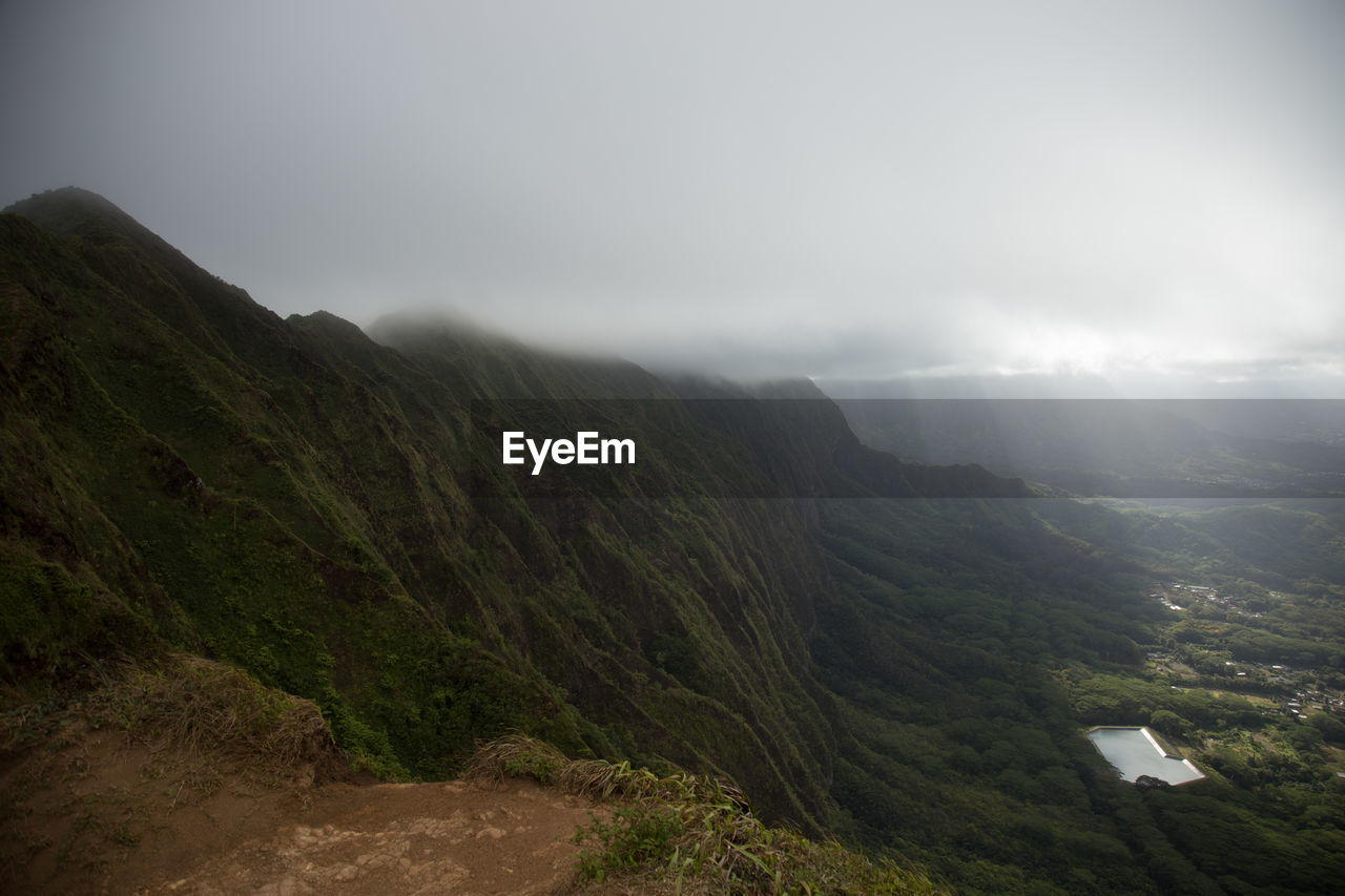 Hawaii hiking 