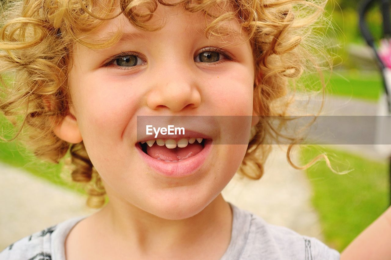 Portrait of cute smiling boy 