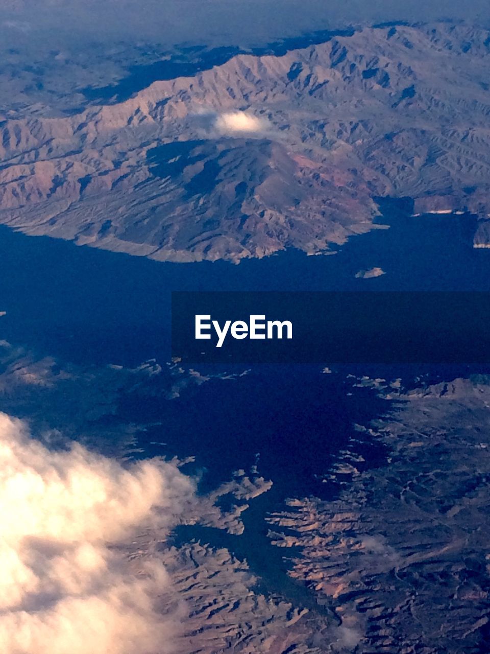 AERIAL VIEW OF LANDSCAPE AGAINST SKY