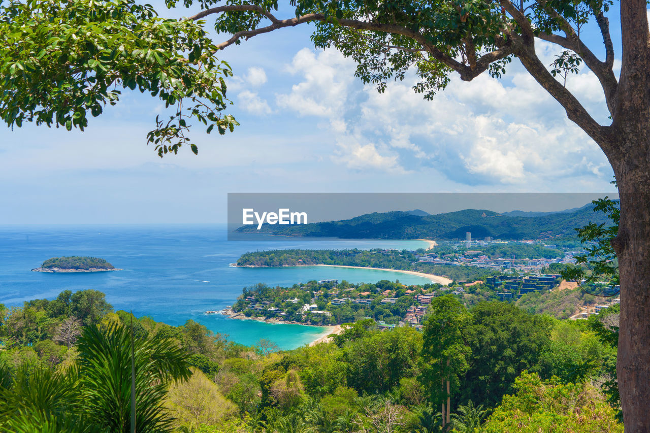 Scenic view of bay against sky