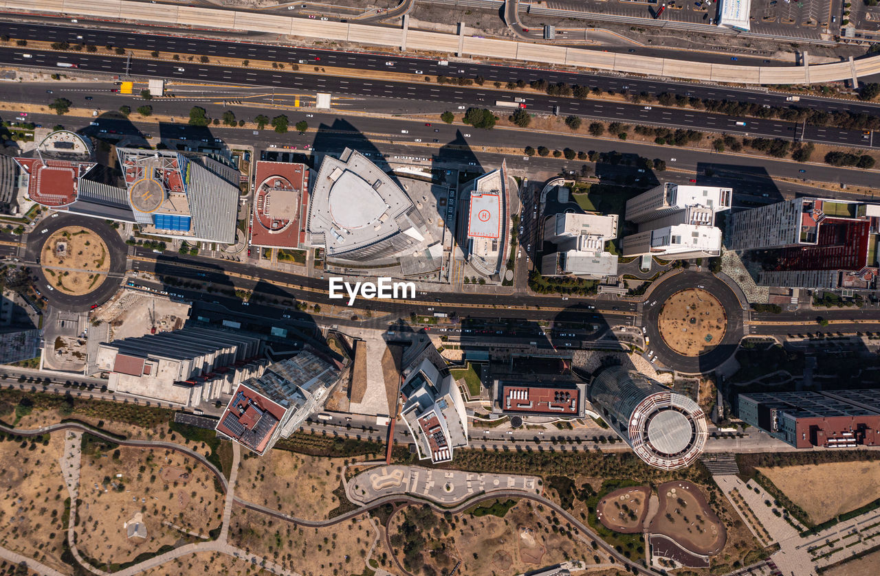 HIGH ANGLE VIEW OF TRAIN AT RAILROAD STATION