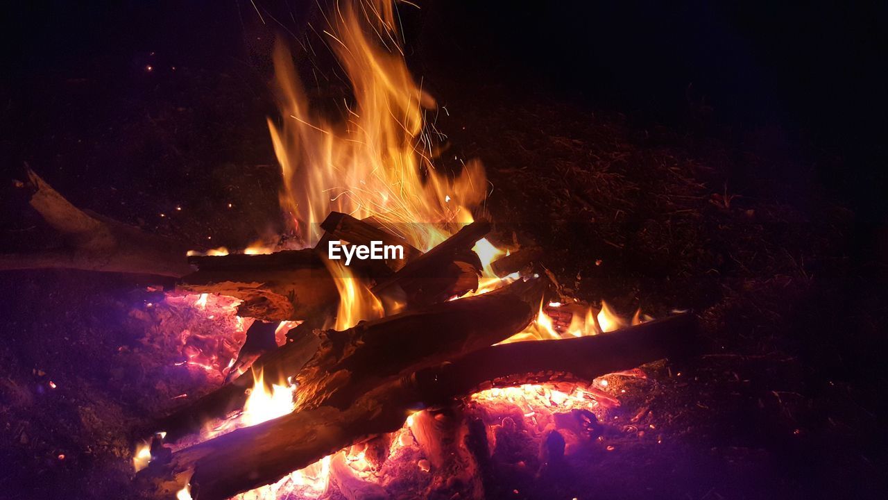 CLOSE-UP OF BONFIRE