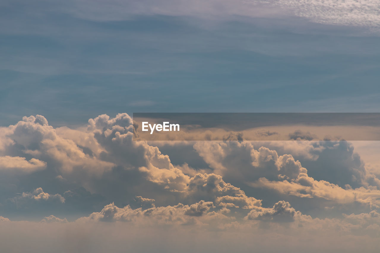 LOW ANGLE VIEW OF CLOUDY SKY DURING SUNSET