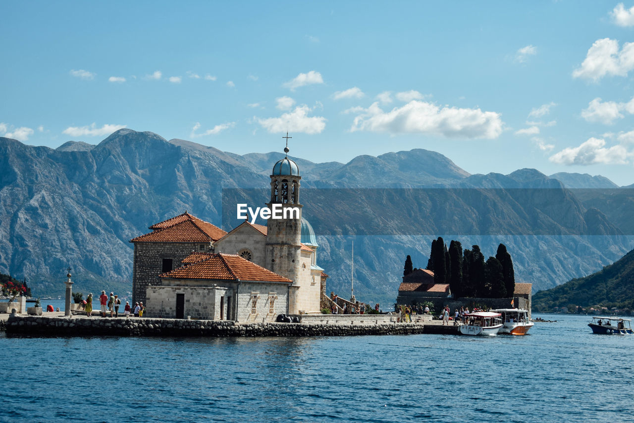 VIEW OF A TEMPLE IN LAKE