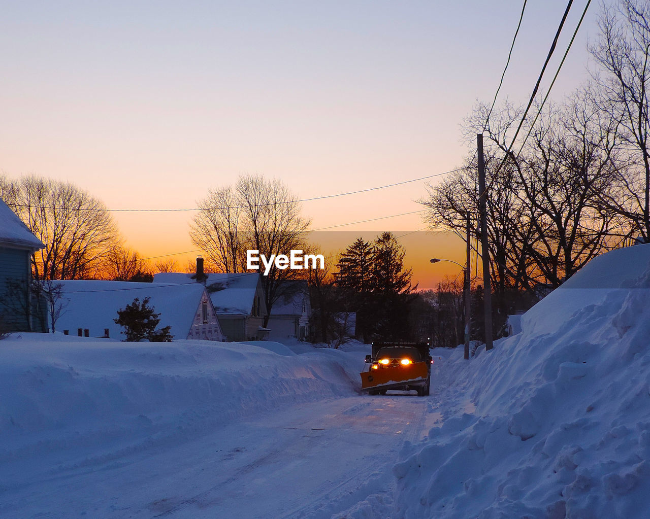 SNOW COVERED FIELD IN WINTER