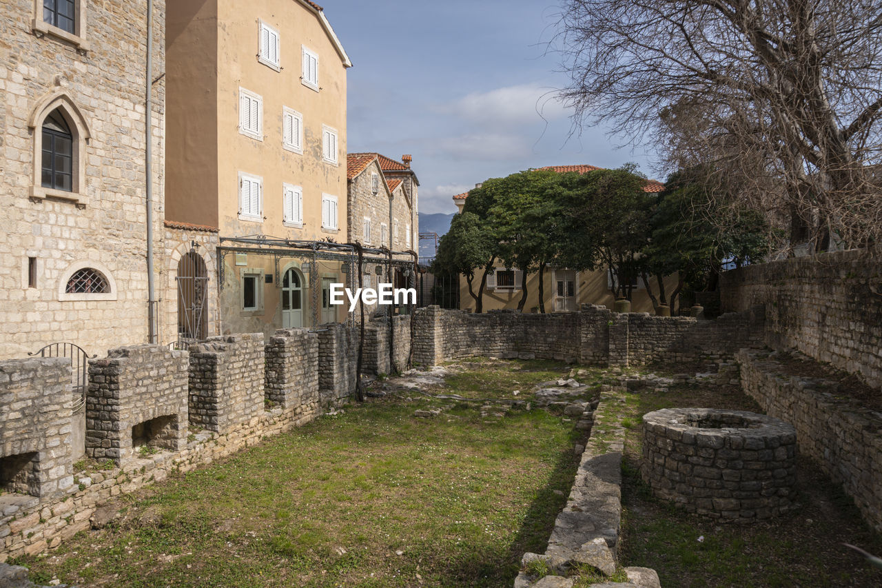 view of historic building against sky