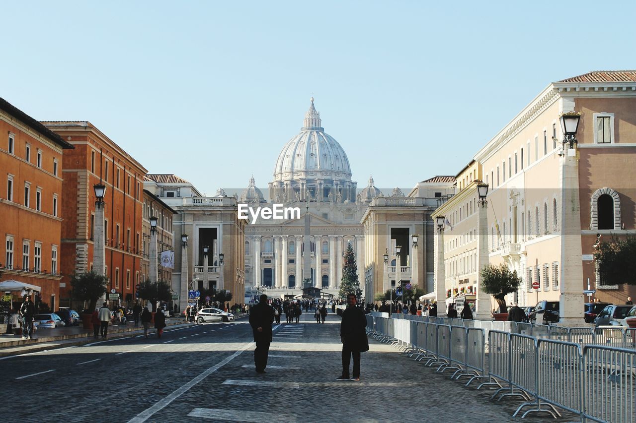 People at st peters square