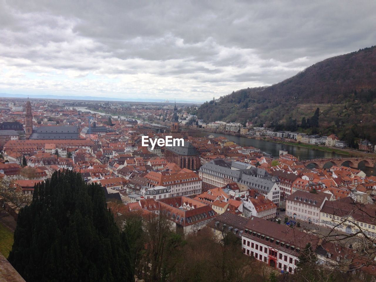 HIGH ANGLE VIEW OF TOWNSCAPE