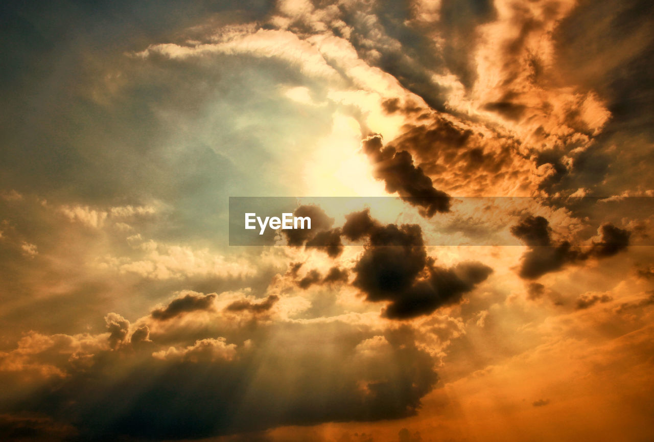 LOW ANGLE VIEW OF CLOUDS IN SKY