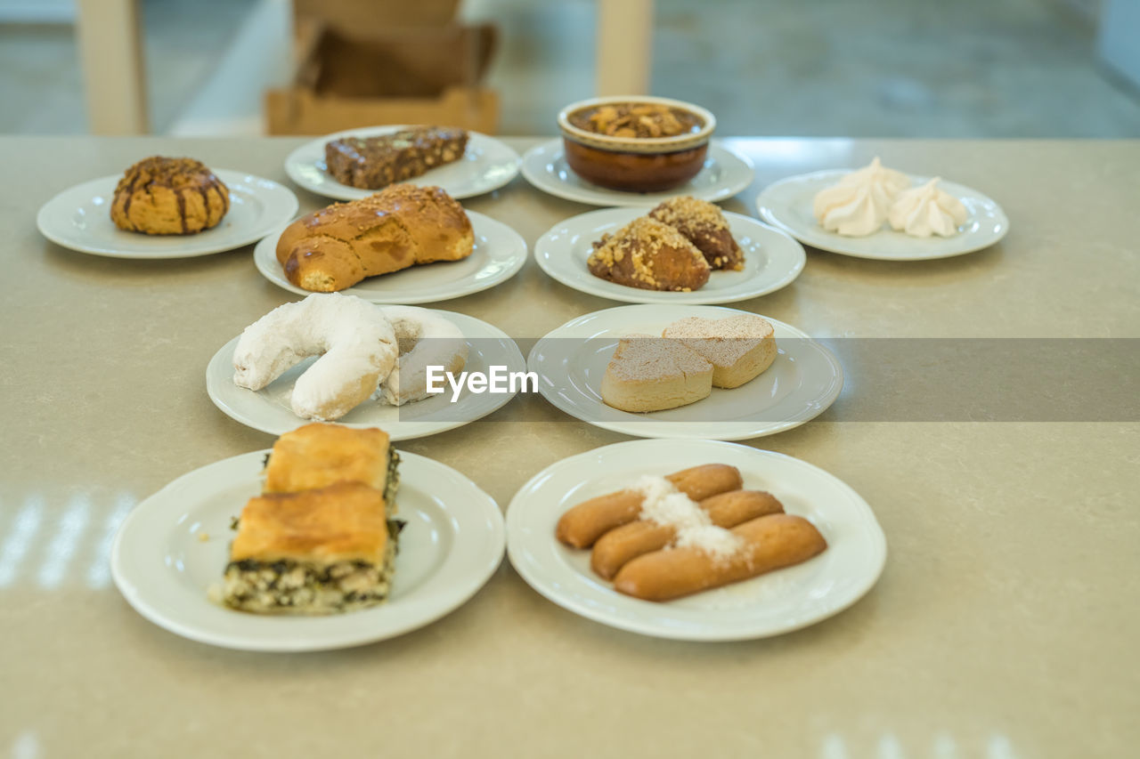 Turkish desserts plate picture